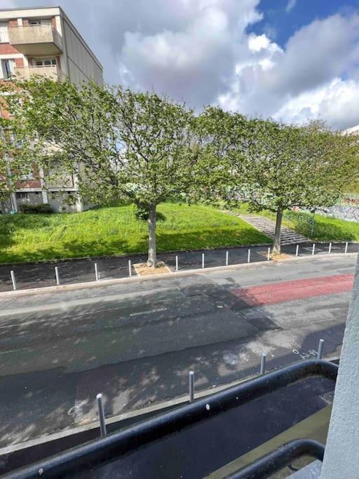 Beau T3 A Arcueil A 3 Min Rer B « Laplace » 외부 사진